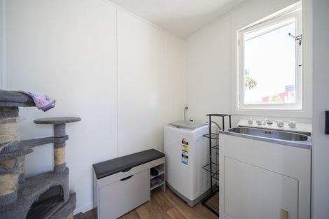 Photo of property in 5 Gunn Street, Te Anau, 9600