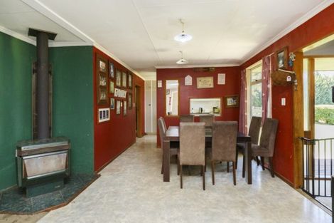 Photo of property in 281 Hoihere Road, Tiakitahuna, Palmerston North, 4477