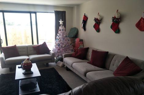 Photo of property in 82 Prado Drive, Pukekohe, 2120