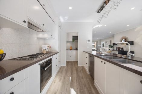 Photo of property in 5 Creggan Crescent, Flat Bush, Auckland, 2019