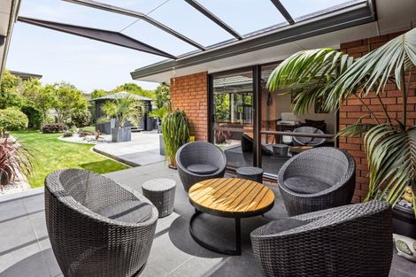 Photo of property in 210 Auckland Road, Greenmeadows, Napier, 4112