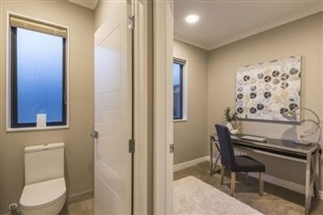 Photo of property in 5 Taraire Place, Orewa, 0931