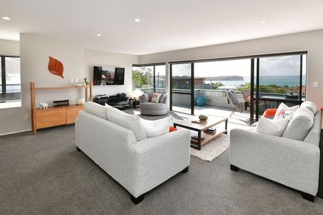 Photo of property in 1a Beach Road, Manly, Whangaparaoa, 0930