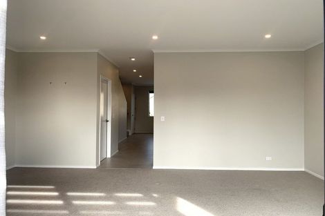 Photo of property in 3/2 Rangitamiro Place, Hobsonville, Auckland, 0616