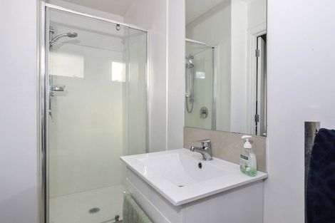 Photo of property in 1/4 Littler Place, Hamilton East, Hamilton, 3216