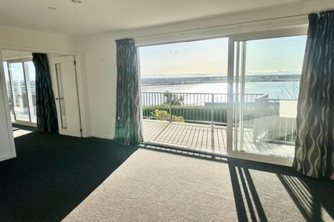Photo of property in 66 Te Awakura Terrace, Mount Pleasant, Christchurch, 8081