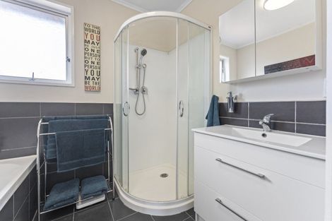 Photo of property in 12 Pembroke Street, Highbury, Palmerston North, 4412