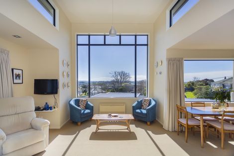 Photo of property in 14 Selwyn Street, South Hill, Oamaru, 9400