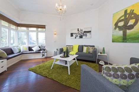 Photo of property in 8b Quest Terrace, Mount Roskill, Auckland, 1041