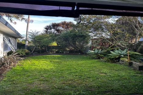 Photo of property in 8 Bass Street, West Harbour, Auckland, 0618