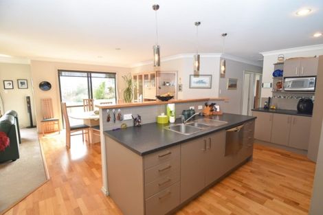 Photo of property in 19 Carrington Drive, Carterton, 5713