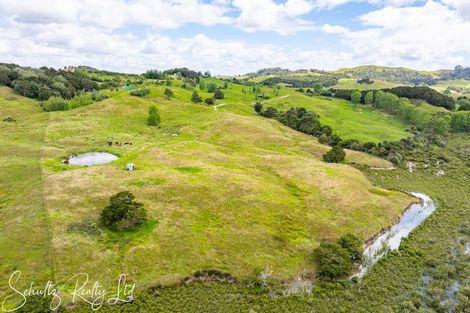 Photo of property in 215c Heatley Road, Whakapirau, 0583