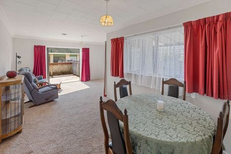 Photo of property in 2/14 Burns Street, Westown, New Plymouth, 4310