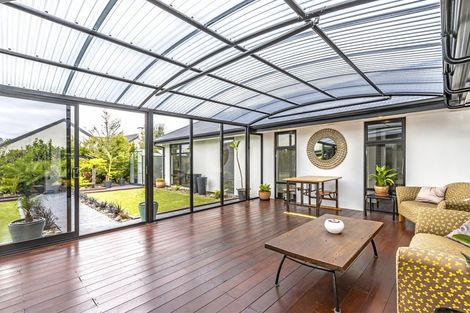 Photo of property in 12 Bargrove Close, Halswell, Christchurch, 8025