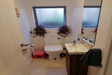 Photo of property in 20a Malmo Place, Massey, Auckland, 0614