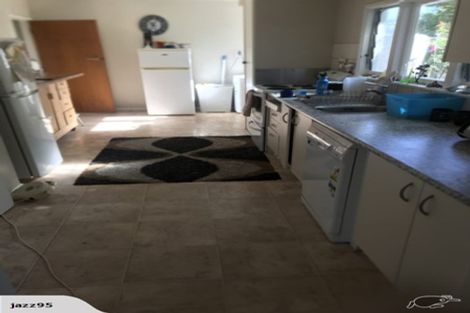 Photo of property in 100 Main Road, Waikanae, 5036