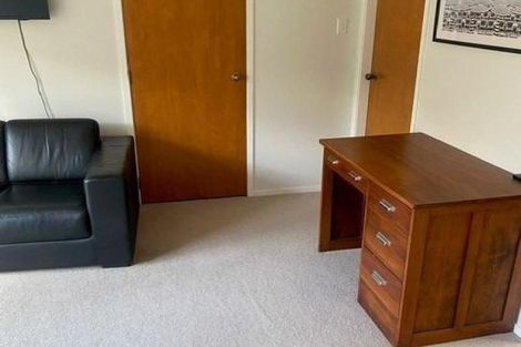 Photo of property in 14 Shaldon Crescent, Blagdon, New Plymouth, 4310