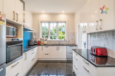 Photo of property in 140 Knights Road, Hutt Central, Lower Hutt, 5010