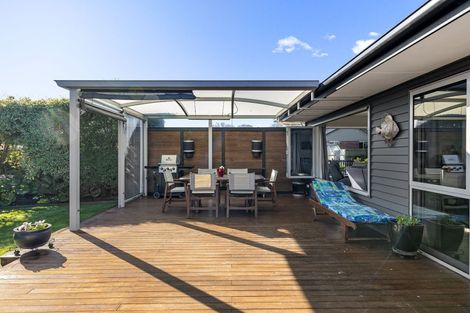 Photo of property in 320 Pages Road, Wainoni, Christchurch, 8061