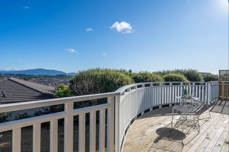 Photo of property in 11 Kea Street, Waikanae, 5036