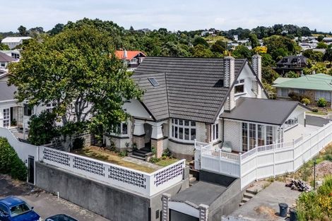 Photo of property in 19 Baring Terrace, Strandon, New Plymouth, 4312
