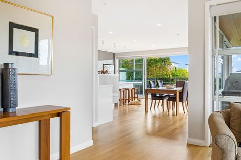 Photo of property in 14 Remuremu Street, Long Bay, Auckland, 0630