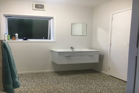 Photo of property in 14b Kahu Road, Paremata, Porirua, 5024