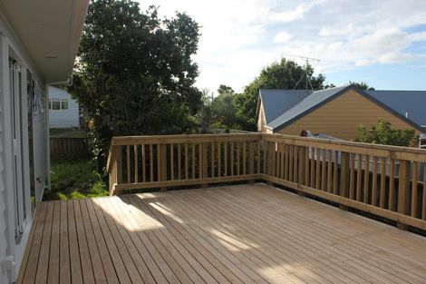 Photo of property in 10 Fordham Street, Beach Haven, Auckland, 0626