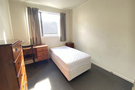 Photo of property in 8b Schnapper Rock Road, Schnapper Rock, Auckland, 0632