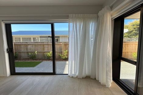 Photo of property in 3e Scanlen Terrace, Kelston, Auckland, 0602