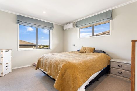 Photo of property in 1 Reserva Crescent, Kumeu, 0810