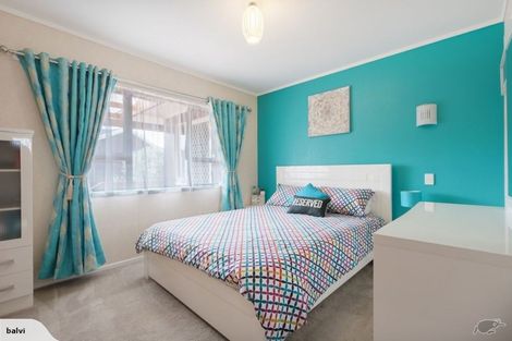 Photo of property in 52 Calluna Crescent, Totara Heights, Auckland, 2105