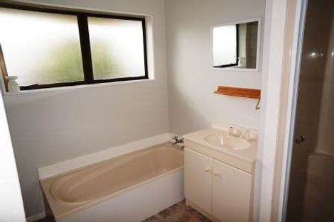 Photo of property in 36 Seadown Crescent, Amberley, 7410