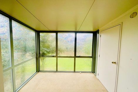 Photo of property in 10 Wheaton Place, Glen Eden, Auckland, 0602