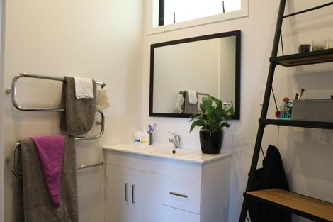 Photo of property in 26 Coachmans Way, Cable Bay, 0420