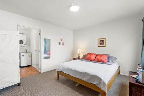 Photo of property in 2 Queen Street, Brighton, Dunedin, 9035