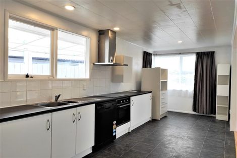 Photo of property in 19 Swallow Drive, Manurewa, Auckland, 2102