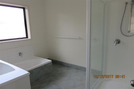 Photo of property in 5b Chelmsley Avenue, Henderson, Auckland, 0612