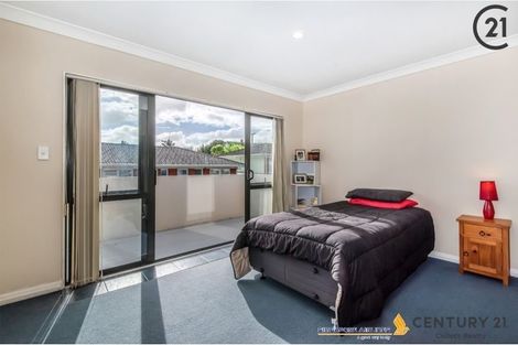 Photo of property in 2/49 College Road, Northcote, Auckland, 0627