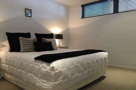 Photo of property in 10/30 London Quay, Picton, 7220