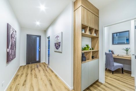 Photo of property in 15 Kearns Drive, Hobsonville, Auckland, 0616