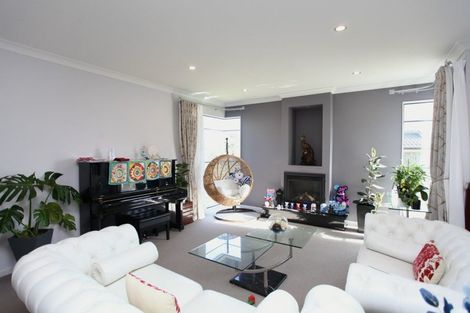 Photo of property in 50 Amberwood Drive, Northpark, Auckland, 2013