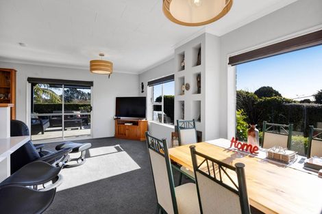 Photo of property in 34 Branch Road, Highlands Park, New Plymouth, 4312
