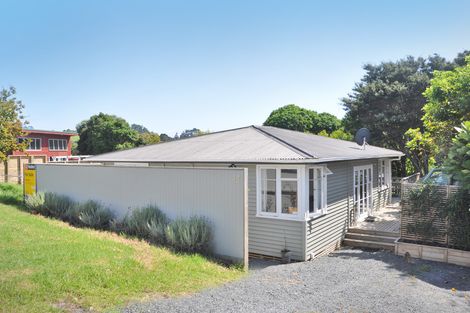 Photo of property in 23 Cumberland Street, Leigh, 0985