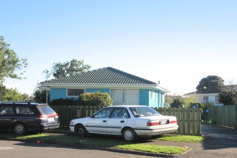 Photo of property in 11 Harrow Place, Manurewa, Auckland, 2102