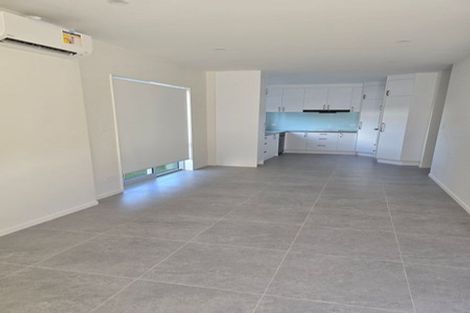 Photo of property in 9a Edgerton Road, Te Atatu Peninsula, Auckland, 0610