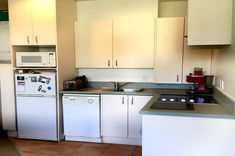 Photo of property in Terrace Tower Apartments, 9e/126 The Terrace, Wellington Central, Wellington, 6011