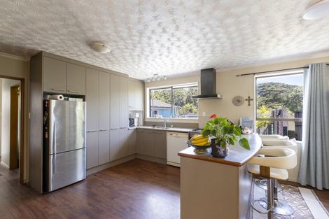 Photo of property in 27 Ngahue Crescent, Carters Beach, Westport, 7825