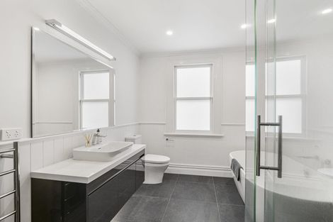 Photo of property in 154 Hinemoa Street, Birkenhead, Auckland, 0626