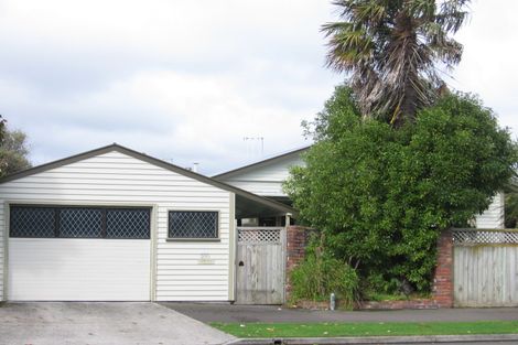 Photo of property in 200 Park Road, Hokowhitu, Palmerston North, 4410